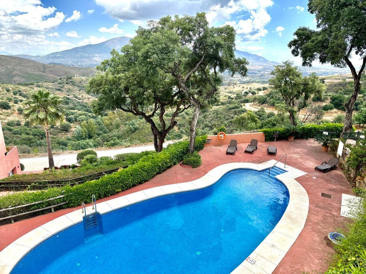 Bright Apartment In The Hills Of Elviria مالقة المظهر الخارجي الصورة